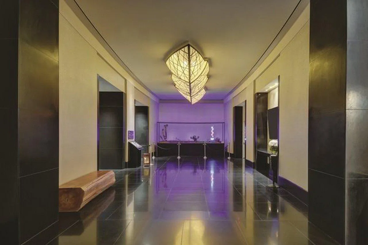 The W Las Vegas At Mandalay Bay By Suiteness Resort