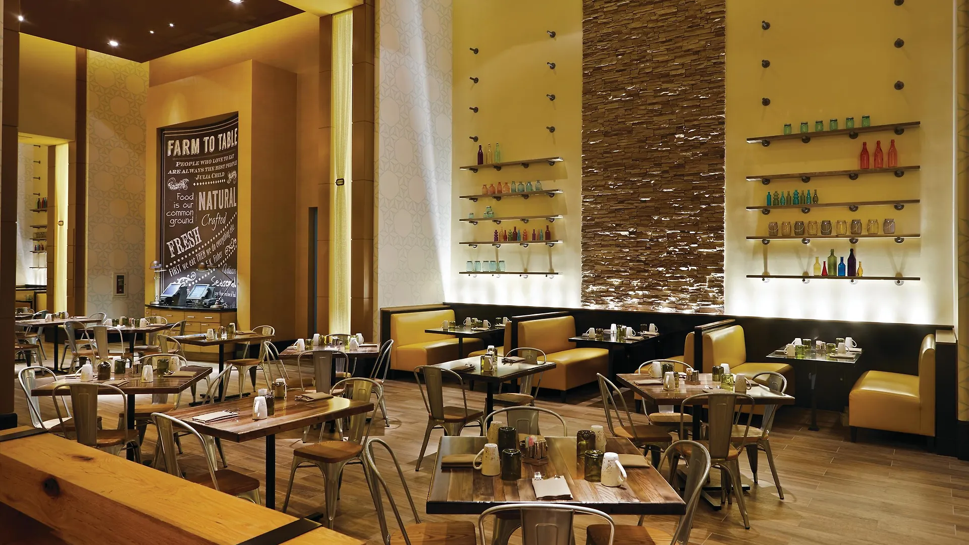 Resort The W Las Vegas At Mandalay Bay By Suiteness
