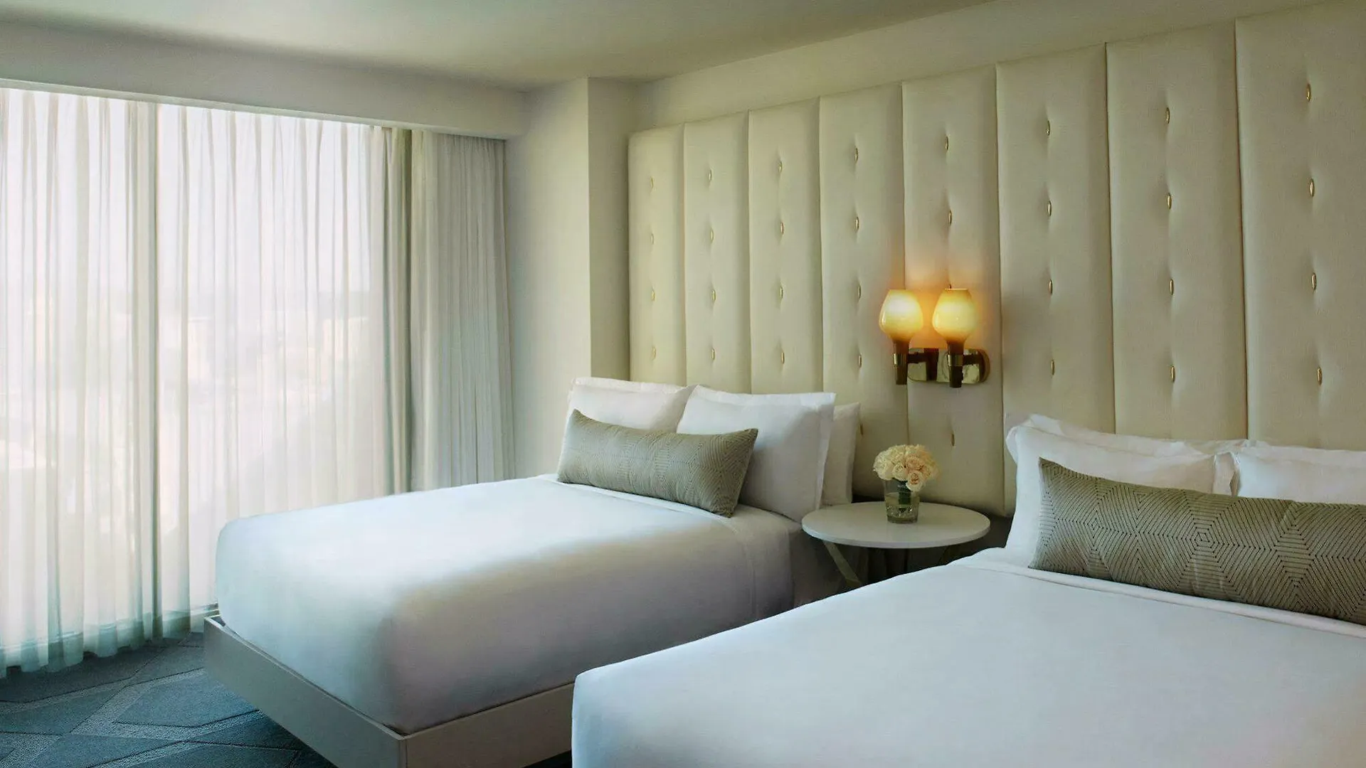 ***** Resort The W Las Vegas At Mandalay Bay By Suiteness ABD