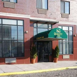 *** Hotel Quality Long Island - Queensboro Bridge United States
