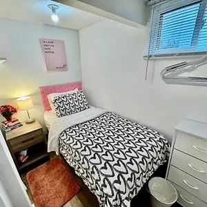  Homestay Tiny Private On The 1st Floor With Shared Bathroom Near Seatac Airport And Downtown United States