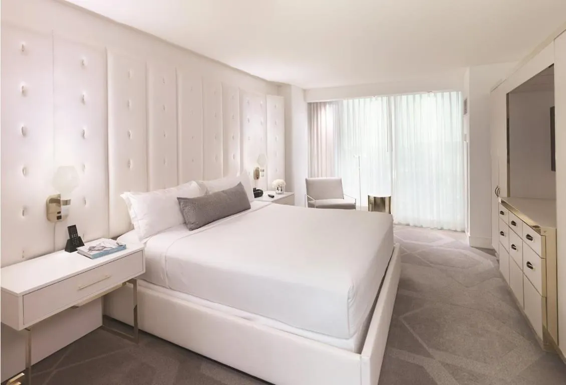 The W Las Vegas At Mandalay Bay By Suiteness אתר נופש