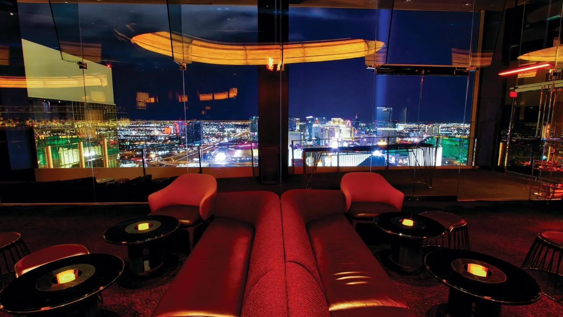 The W Las Vegas At Mandalay Bay By Suiteness 5*,